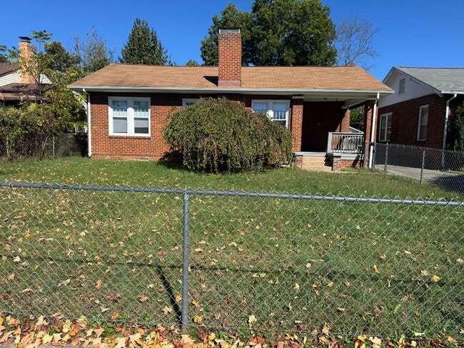 Primary Photo - 342 Highland Ave