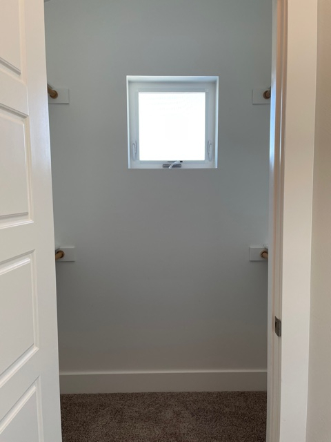 Building Photo - 18 Sakers Way