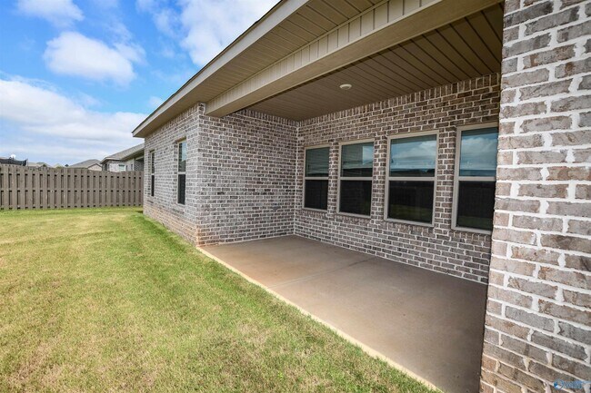 Building Photo - 120 Mary Caudle Wy