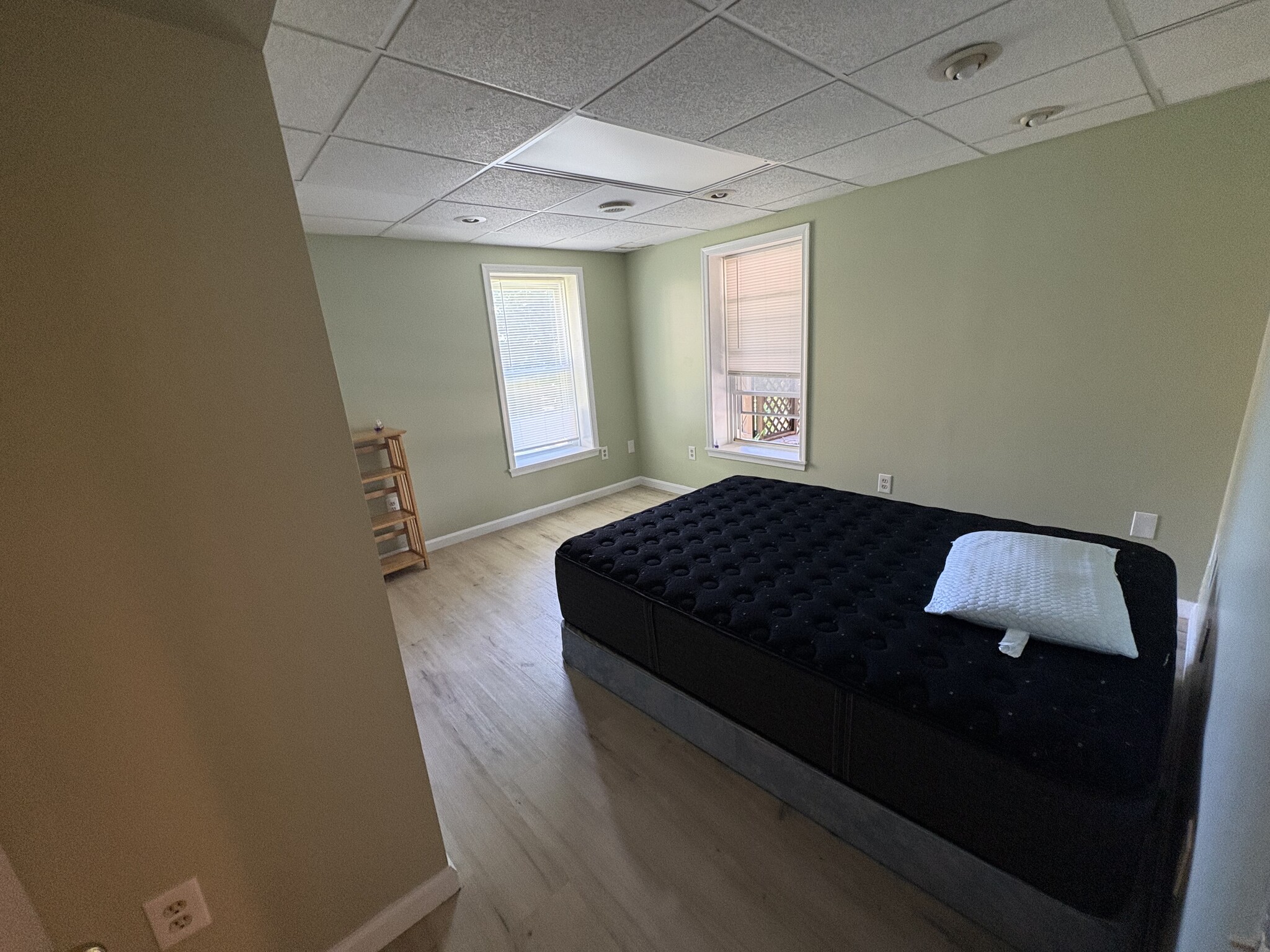 Building Photo - 7 Stardust Ct