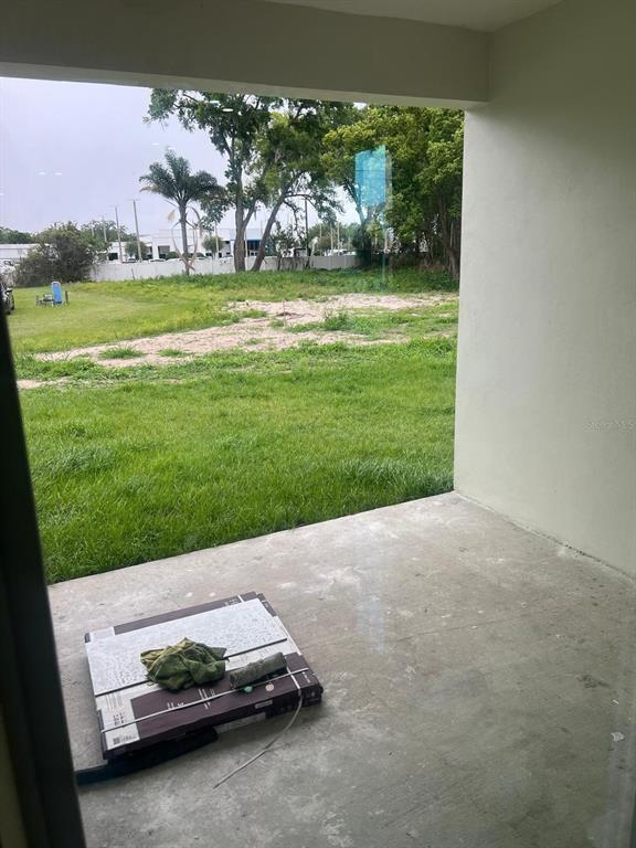 Building Photo - 1207 Crawford Ave