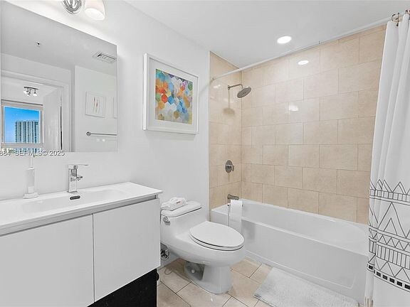 Building Photo - 90 SW 3rd St