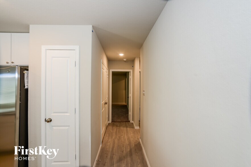 Building Photo - 6445 Cotton Ridge