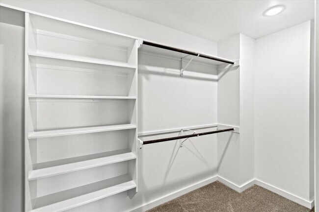 Building Photo - 17503 Panorama Dr