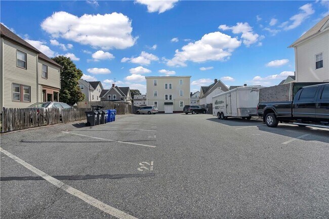 Building Photo - 109 Pocasset Ave