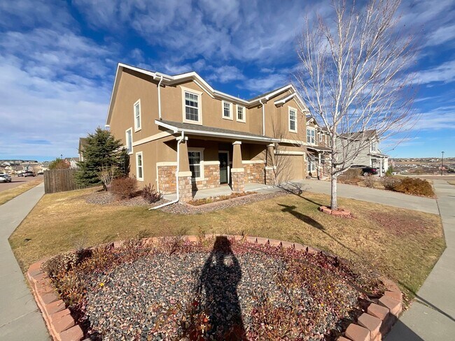 Building Photo - 3 Bedroom Home Available Near N Powers Blvd & Dublin Blvd!