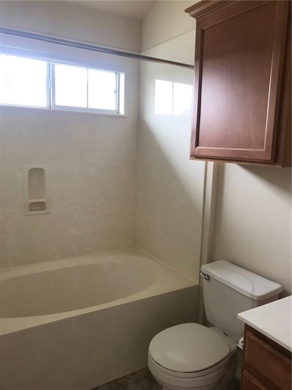 Building Photo - 1481 E Old Settlers Blvd