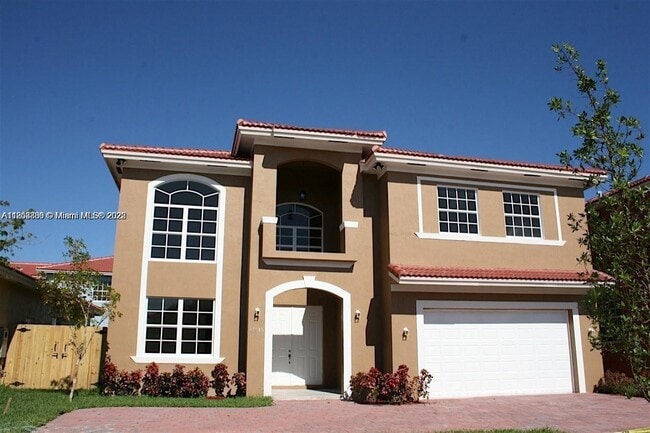 Building Photo - 15635 SW 12th Terrace