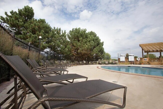 Building Photo - 4130 Landing Dr