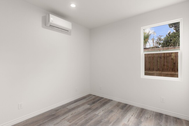 Building Photo - Brand-New Construction! Stunning 3 Bed, 2 ...