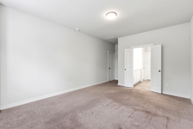 Building Photo - 8017 Whisper Grove Dr