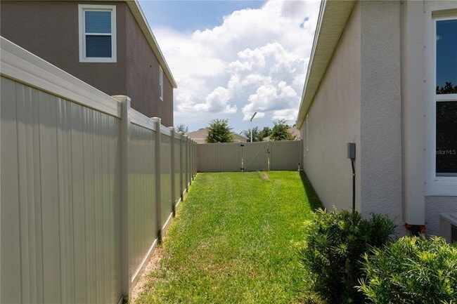 Building Photo - 16619 Mooner Plank Cir