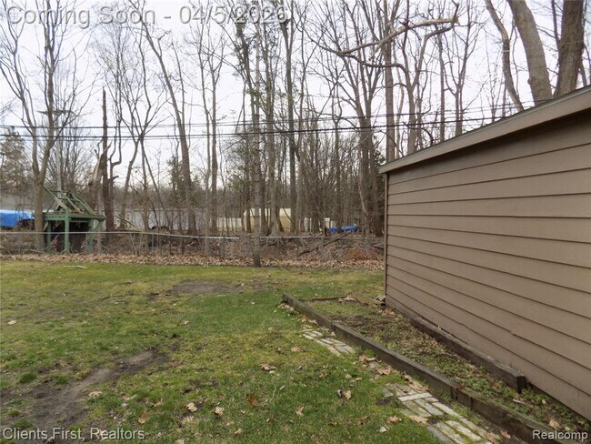 Building Photo - 39417 Cather St