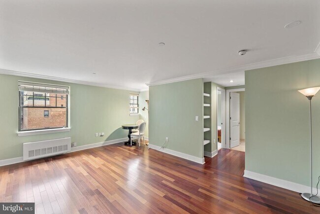 Building Photo - 1701 Locust St