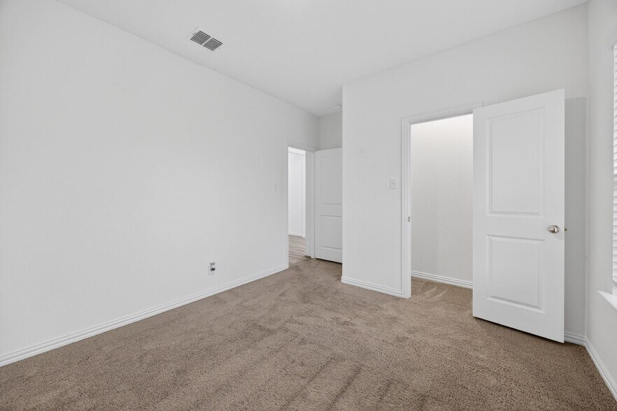 Building Photo - 3308 Goose Ln