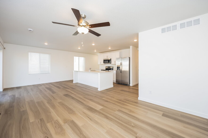 Building Photo - 8954 Blue Feather Lp