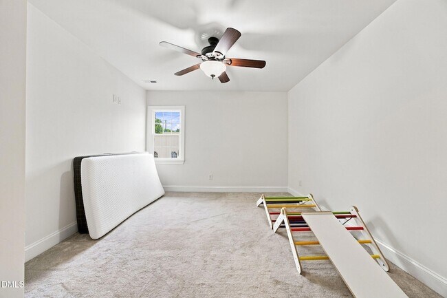 Building Photo - 401 Waverly Hills Dr