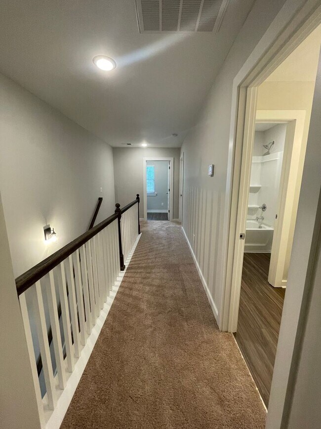 Building Photo - Home for Rent in Calera, AL!!! Available to View Now!!!