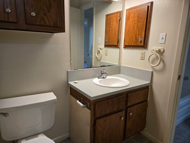 Building Photo - 2408 Bandera Dr