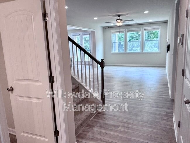 Building Photo - 1020 Garrow Dr