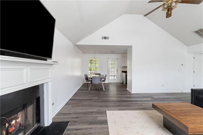 Building Photo - 3644 Gray Birch Dr