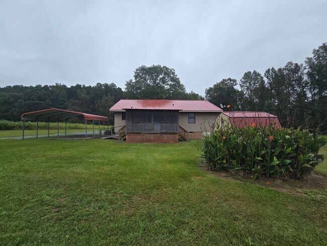 Building Photo - NEW LISTING!!!!!