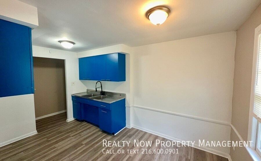 Building Photo - 2817 Noble Rd