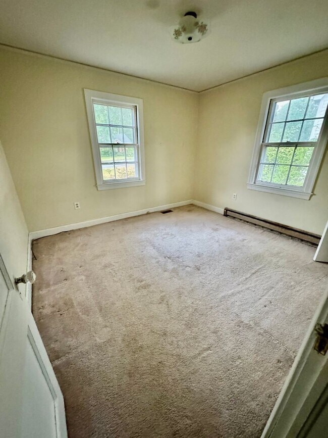 Building Photo - 2603 Lane Ave