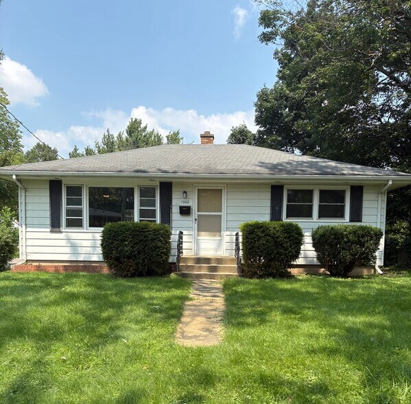 Primary Photo - 1502 Steensland Dr