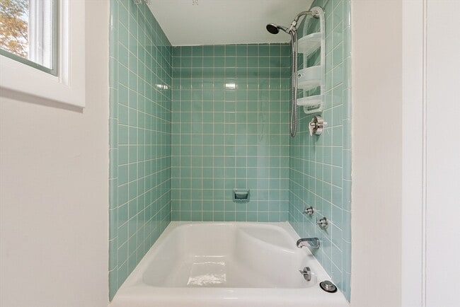 Building Photo - 40 A Baker Bridge Rd