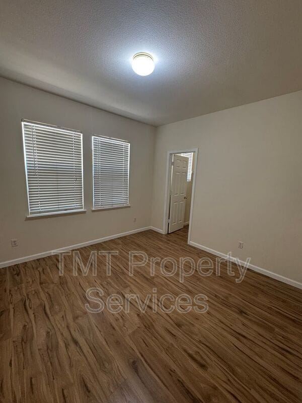 Building Photo - 9654 Little Harbor Way