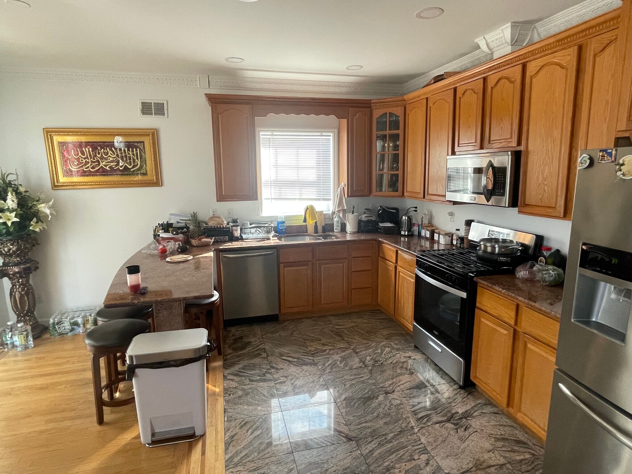 Kitchen open to Dining Room - 248 Kingsland Ave