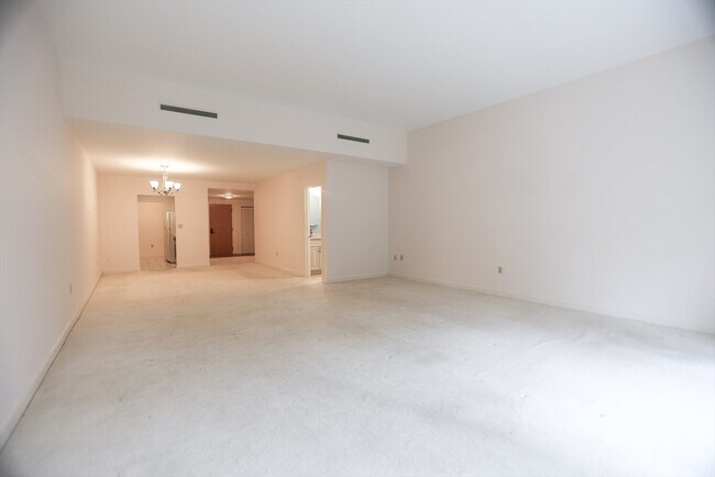 Building Photo - 100 Keyes Rd