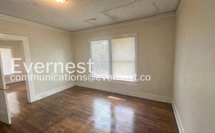 Building Photo - 504 Francis Pl SW