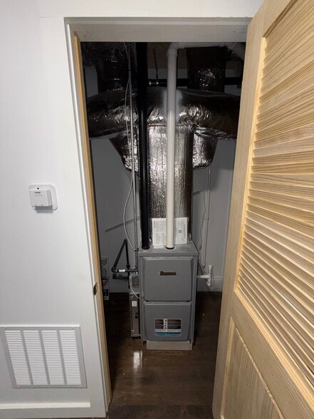 Building Photo - 25 Wyman St