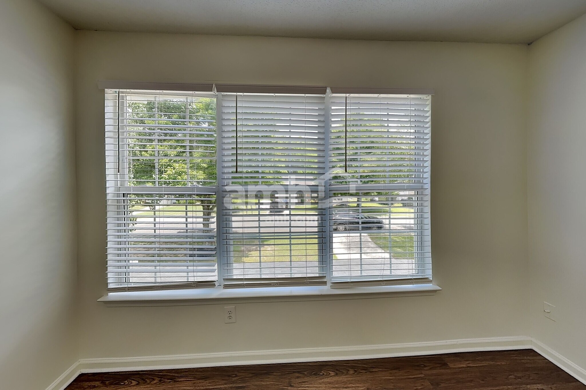 Building Photo - 1020 Ridgefield Cir