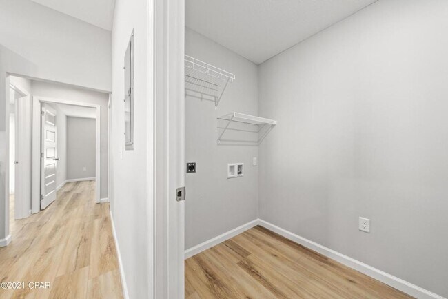 Building Photo - 2742 Largo Ave