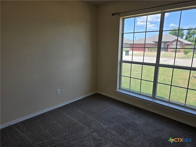 Building Photo - 3007 Nancy Jane Dr