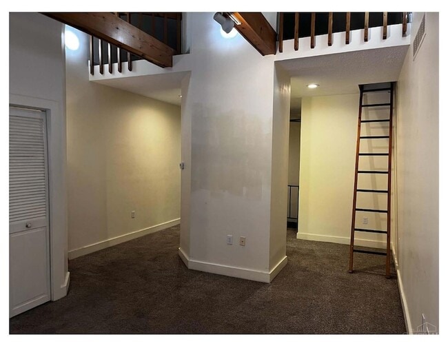 Building Photo - 67 Mulberry St