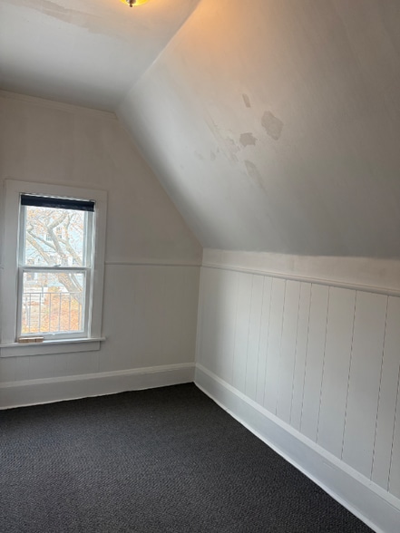 Building Photo - 547a E Dover St