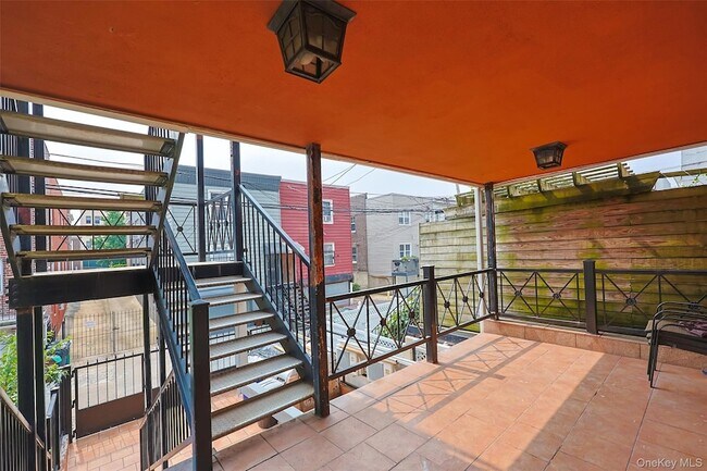 Building Photo - 21-63 23rd Street Unit 2