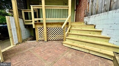 Building Photo - 2148 Green St