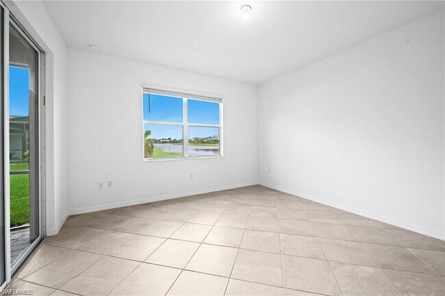 Building Photo - 2616 Vine Ave