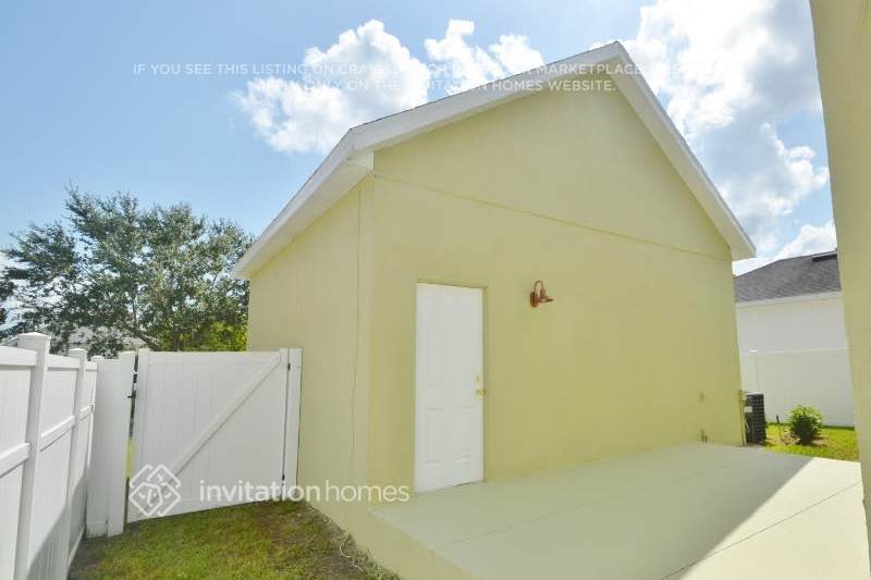 Building Photo - 7017 Buttonbush Loop