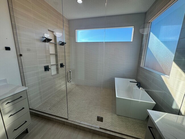 Building Photo - Home in Anasazi Vista neighborhood.