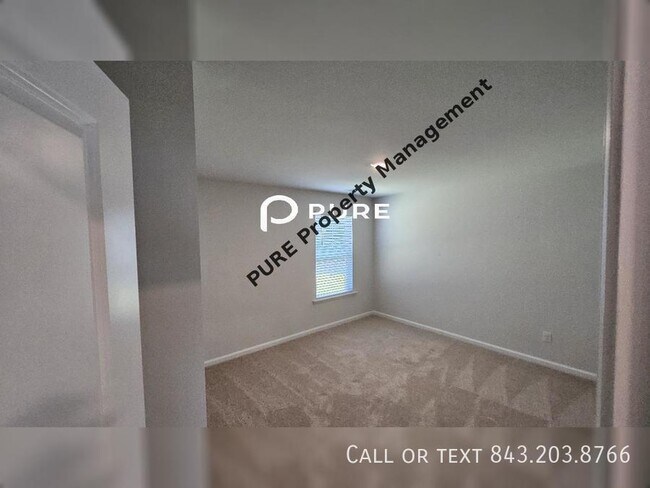 Building Photo - Downstairs Master - 5 BEDROOM HOME Berkele...