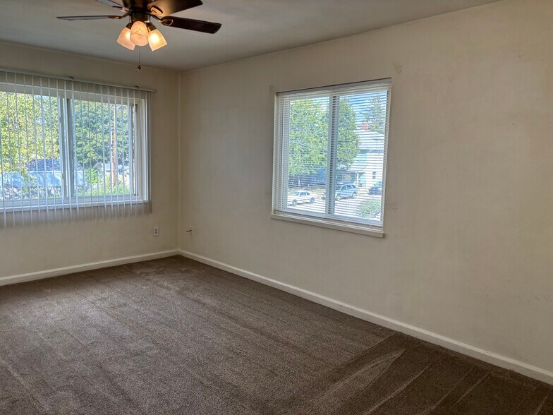 Building Photo - 506 Morse Ave