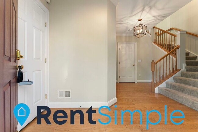 Building Photo - 3631 Madison Ln