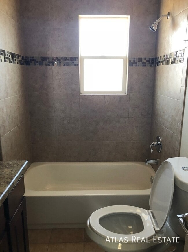 Building Photo - 2512 Allegheny Dr