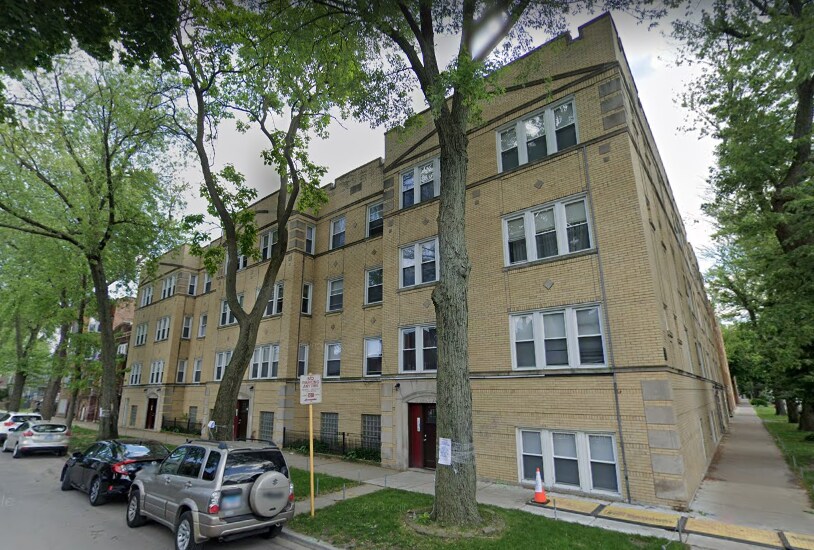 Building Photo - 3749 W Sunnyside Ave